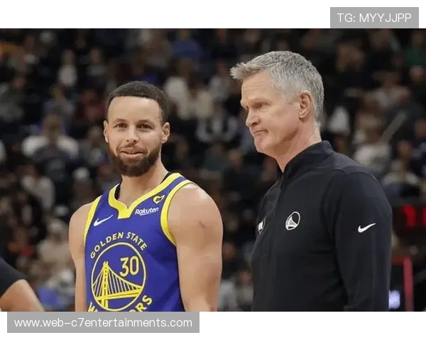 勇士官宣转正斯宾塞，14+2名单出炉巴特勒报销库里领衔冲季后赛